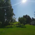 Panorama Im Allgaeu Mit Balkon, Garten Und Stellplatz דירה