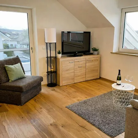 شقة Panorama Im Allgaeu Mit Balkon, Garten Und Stellplatz *