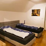 Panorama Im Allgaeu Mit Balkon, Garten Und Stellplatz Apartamento Marktoberdorf